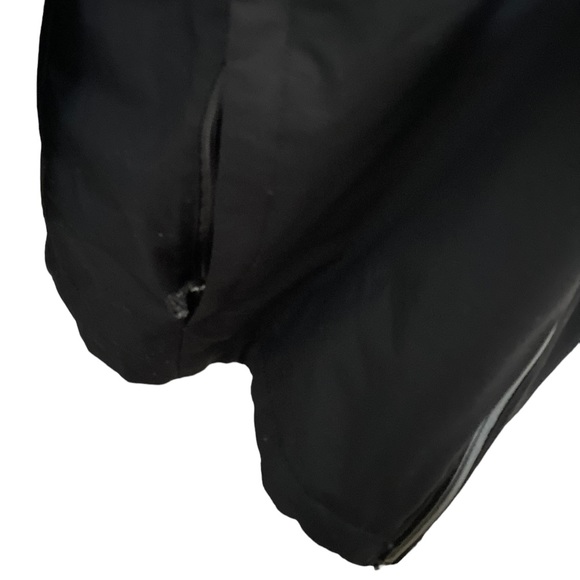 Authentic Columbia Rain Jacket - Picture 10 of 15